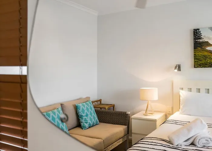 Apartment 8T